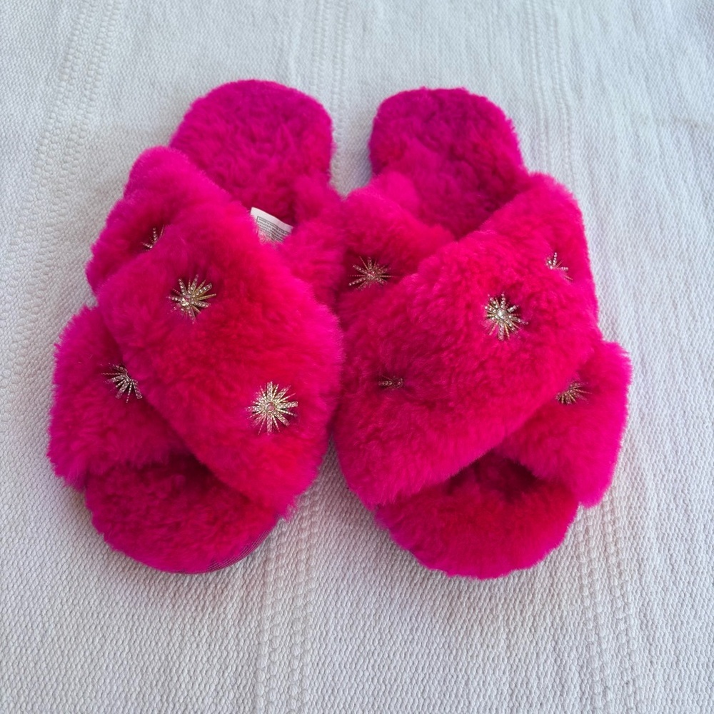Sheepskin Slippers with Rhinestone size 9